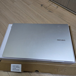 갤럭시북프로 NT950XDB 256GB8GBintel