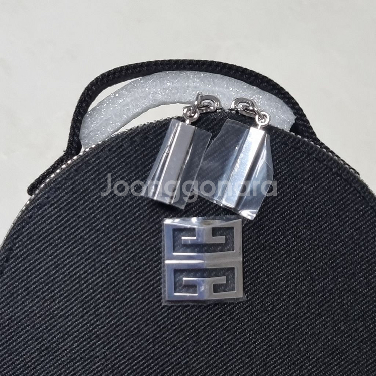 [새상품] 지방시 뷰티 핸들 파우치+랑떼르디 향수 10--5