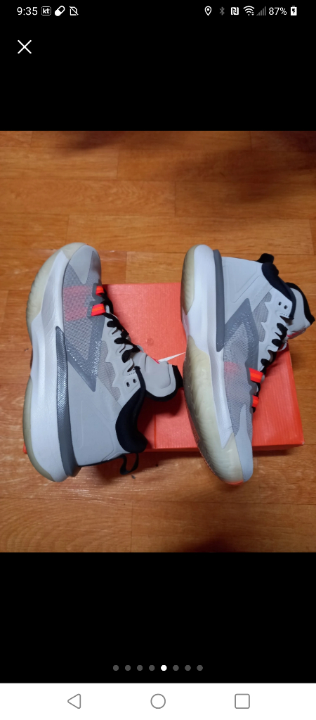 조던 자이언1PF 라이트 스모크 크레이 토탈 오렌지 이미지