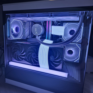 9800X3D RTX4080S 본체 팝니다.