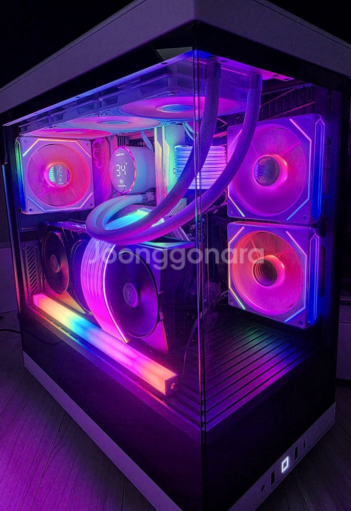 9800X3D RTX4080S 본체 팝니다.--2