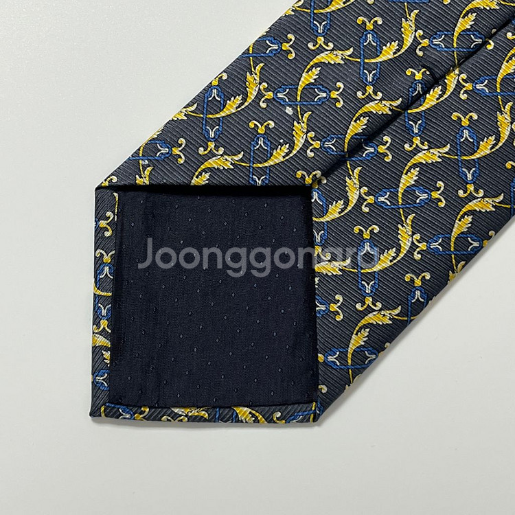 명품 셀린느 넥타이 9.5cm 차콜 컬러 트레이페 로고--5