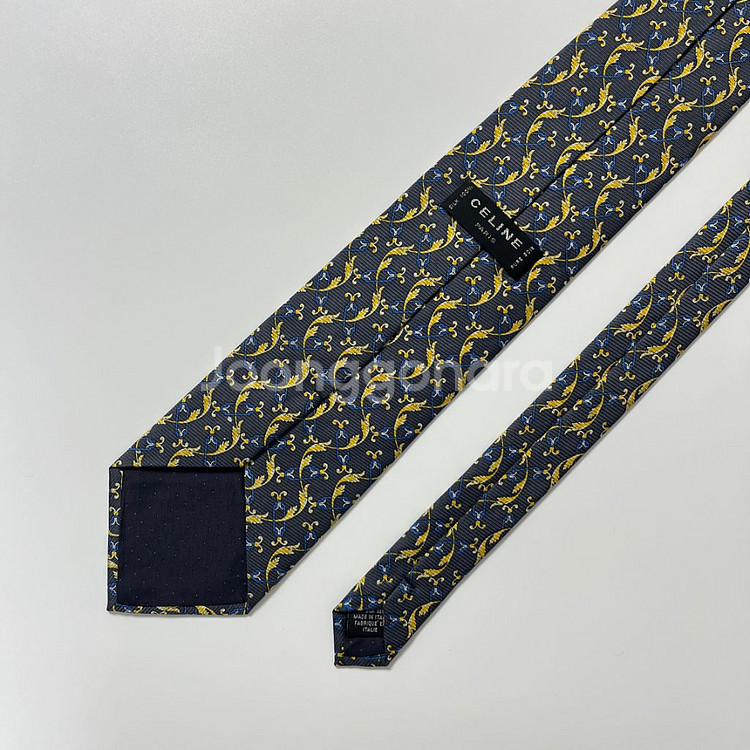 명품 셀린느 넥타이 9.5cm 차콜 컬러 트레이페 로고--3