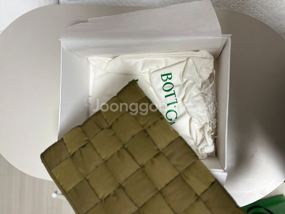 보테가베네타 나일론 카세트 클러치--2