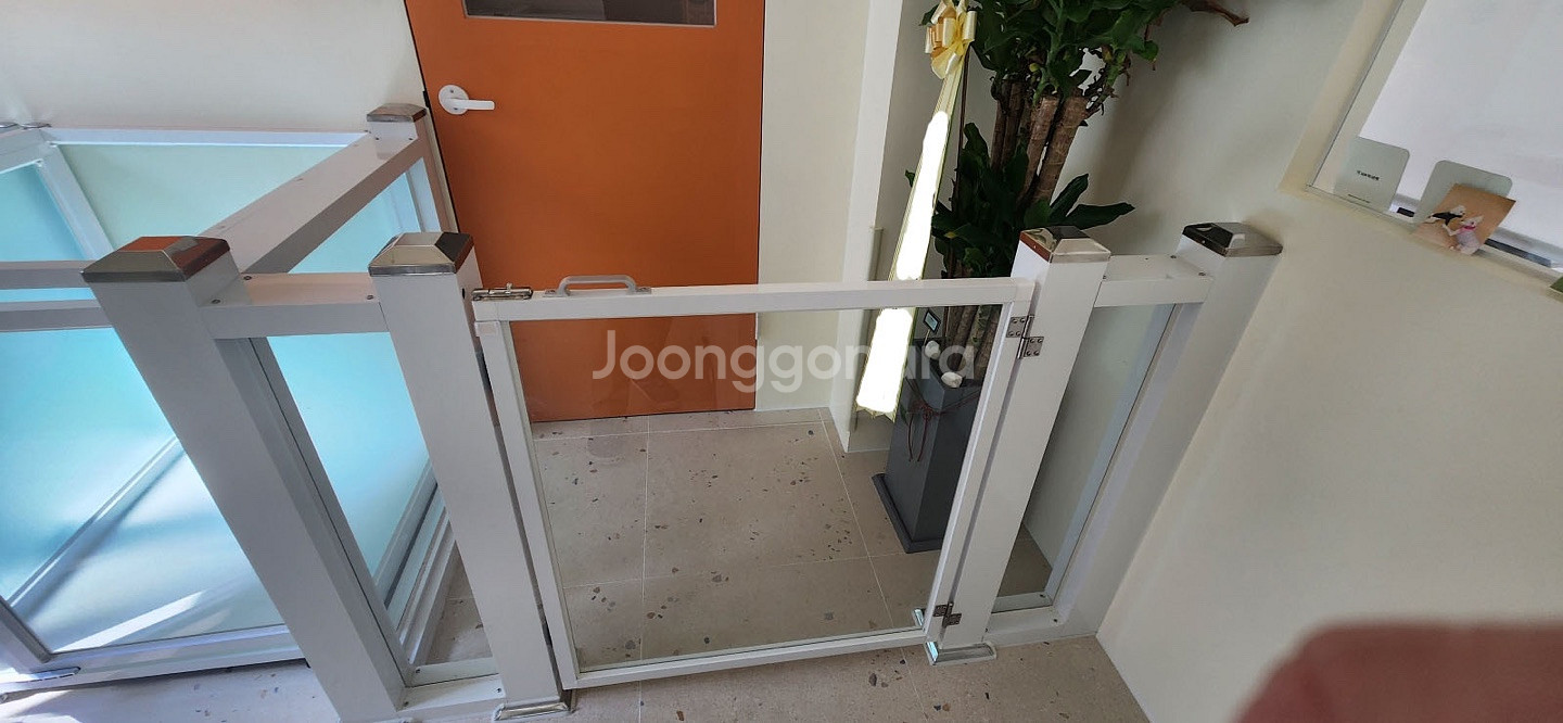 반려견 안전문 판매합니다.--0