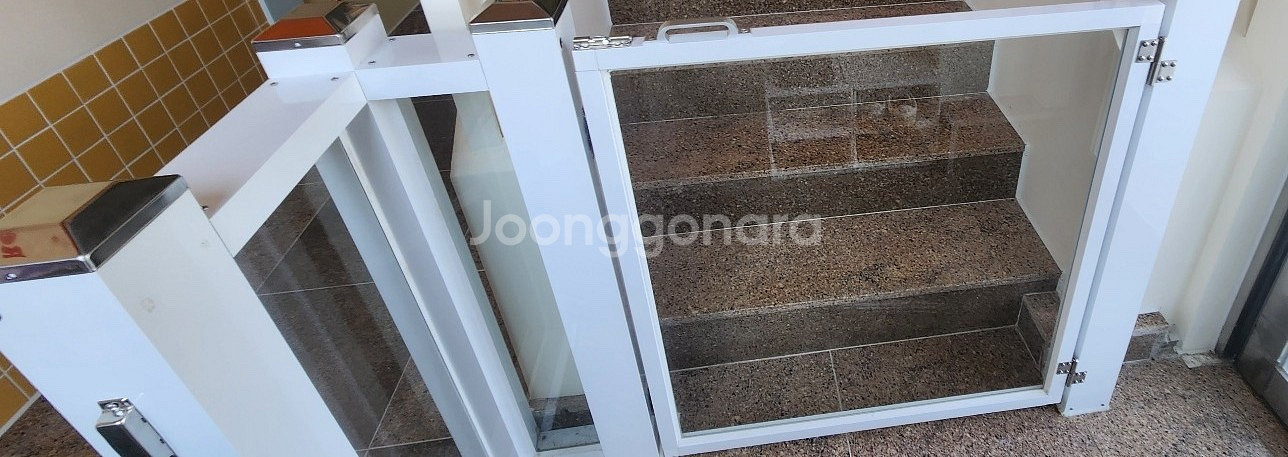 반려견 안전문 판매합니다.--3