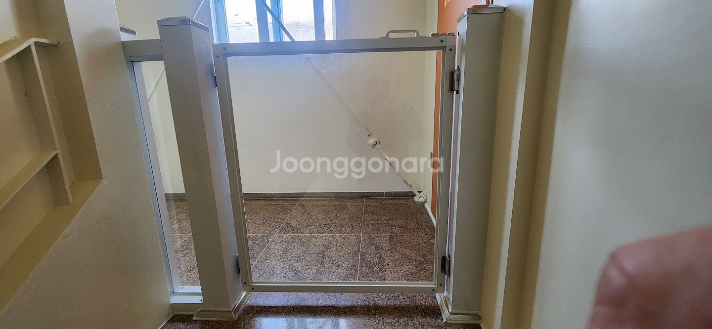 반려견 안전문 판매합니다.--4