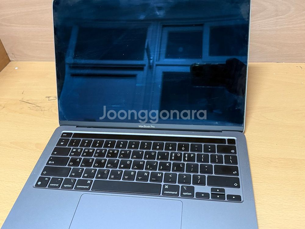 맥북프로 A2338 판매합니다--1