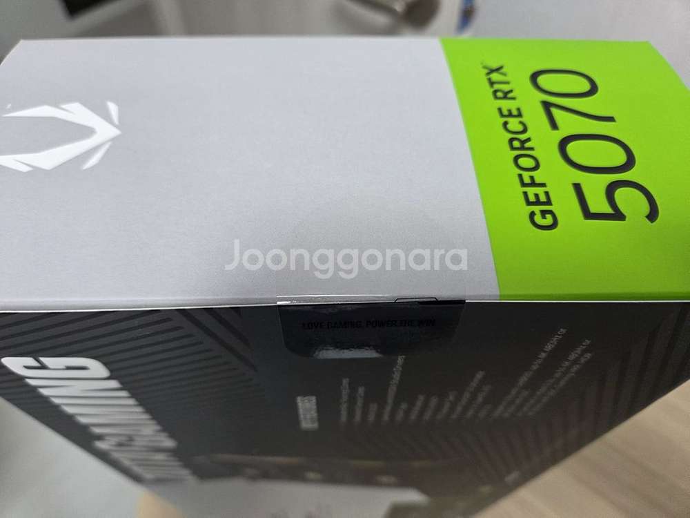 ZOTAC RTX5070 D7 12G 미개봉 팝니다--1
