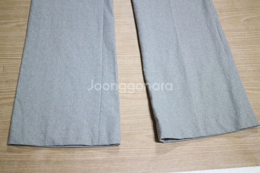 띠어리 우먼 슬랙스(정품) 팝니다.--5