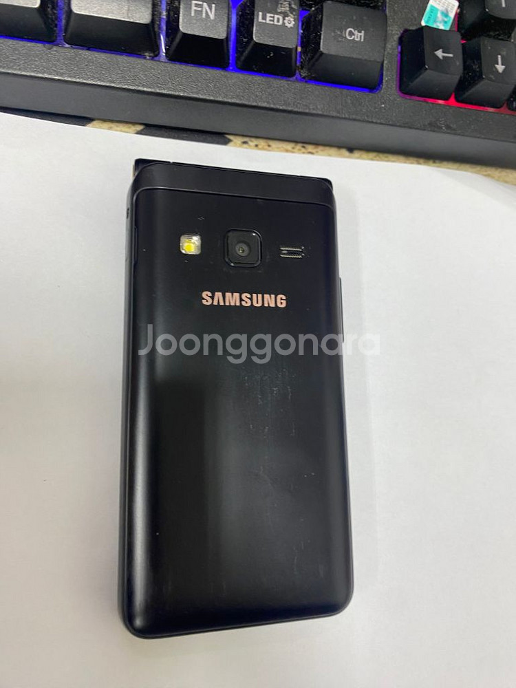 KT 갤럭시폴더2 블랙 A급 16G 삼성폴던폰--2