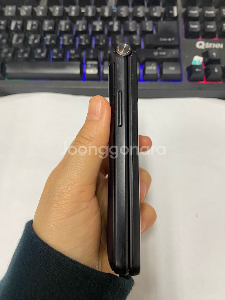 KT 갤럭시폴더2 블랙 A급 16G 삼성폴던폰--4