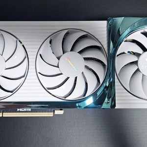 5070TI or 4080 super 화이트 모델 사요