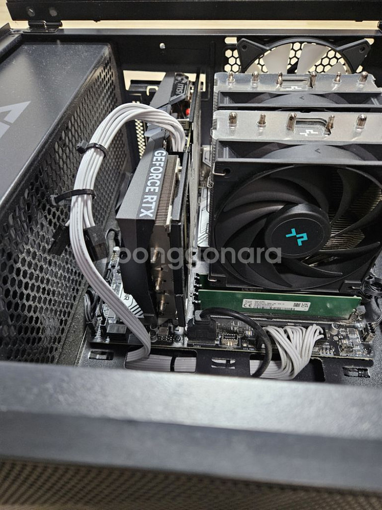 게이밍 컴퓨터 본졔 RTX4060TI ASUS 모니터--1