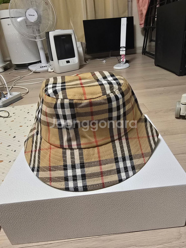버버리 벙거지 모자 팝니다 [실내 착용1회]--1