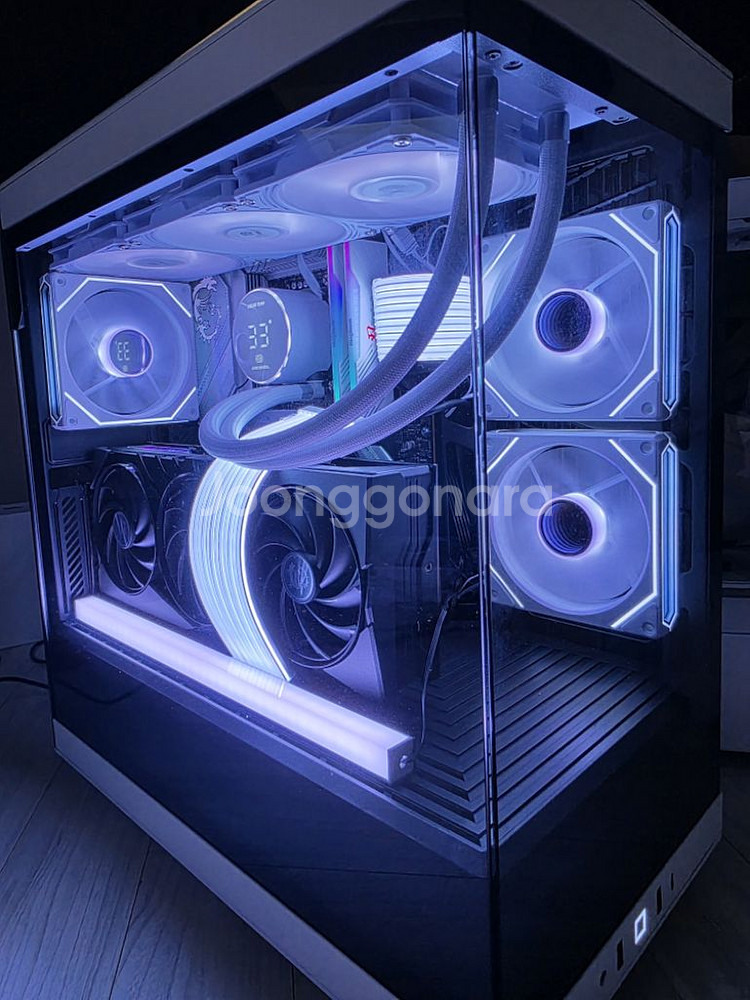 라이젠7 9800X3D RTX4080S 본체 팝니다--1