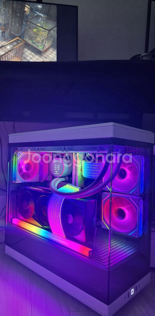 라이젠7 9800X3D RTX4080S 본체 팝니다--0