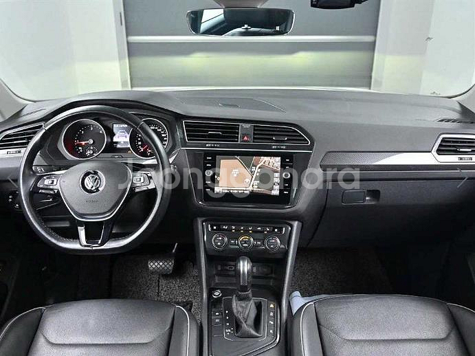 @19년식 티구안(2세대) 2.0 TDI 프레스티지--6