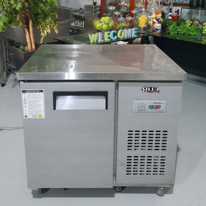 900테이블냉동고(22년) 업소용테이블냉동고