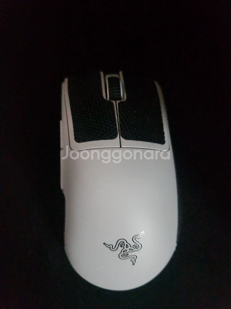 레이져 데스에더 v3 pro 무선 게이밍 마우스--1