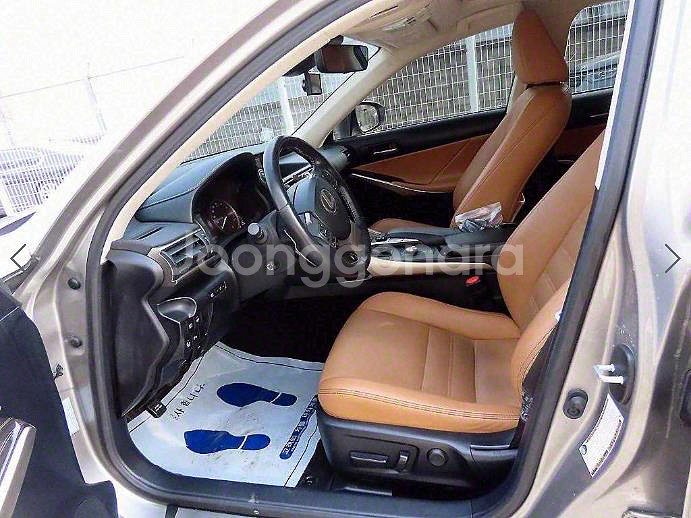 @20년식 IS(3세대) 300 슈프림 전국최저가격--4