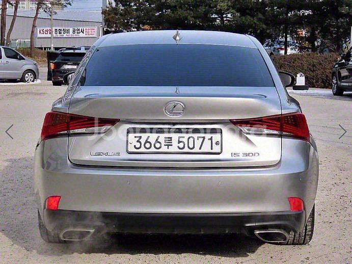 @20년식 IS(3세대) 300 슈프림 전국최저가격--3