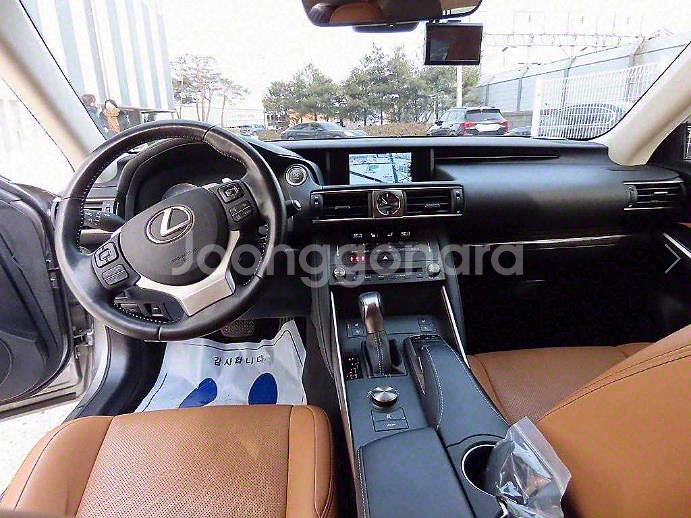 @20년식 IS(3세대) 300 슈프림 전국최저가격--6