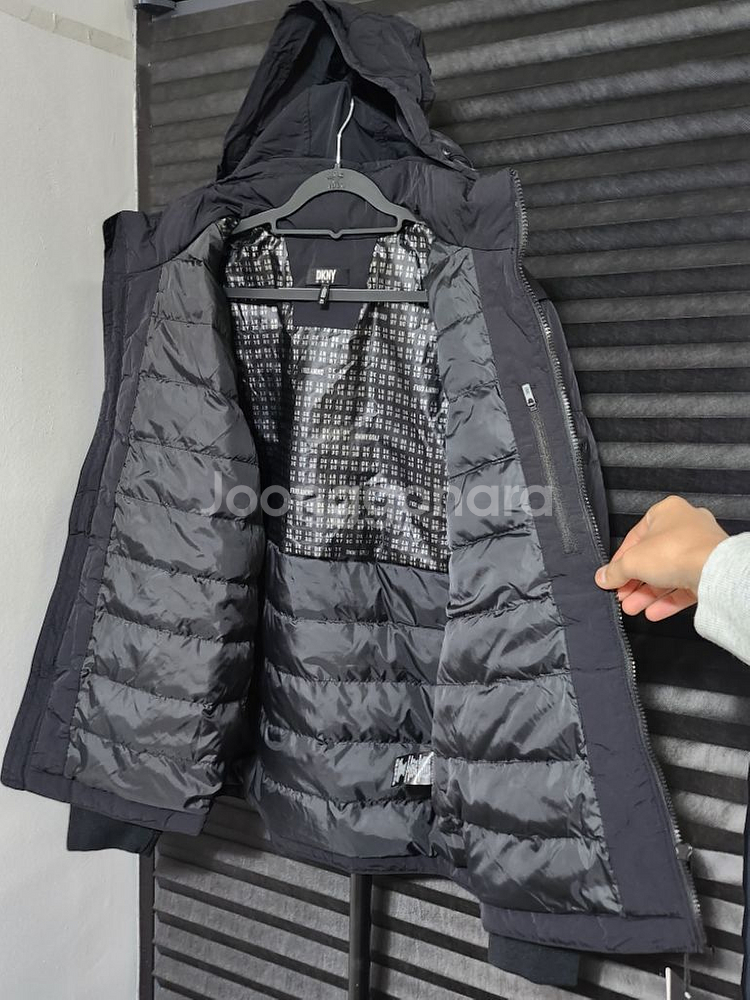 (새상품) [DKNY] 덕다운 나일론 점퍼 판매합니다.--4