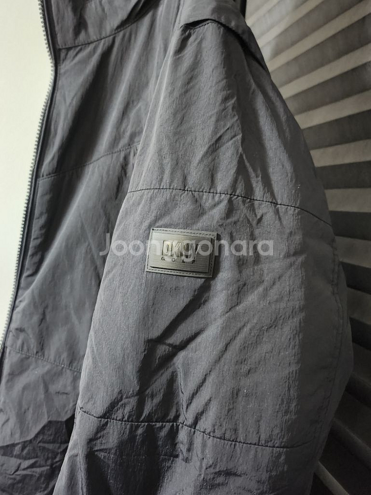 (새상품) [DKNY] 덕다운 나일론 점퍼 판매합니다.--5