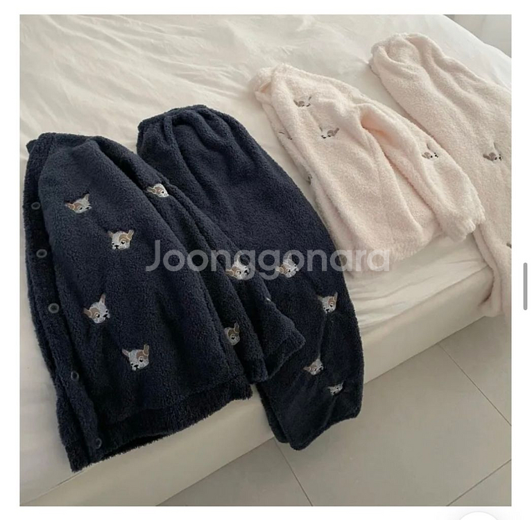 강아지 패턴 커플 잠옷--1