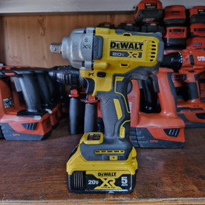 디월트충전임팩렌치DCF892 미드토크 속도조절. 3-1