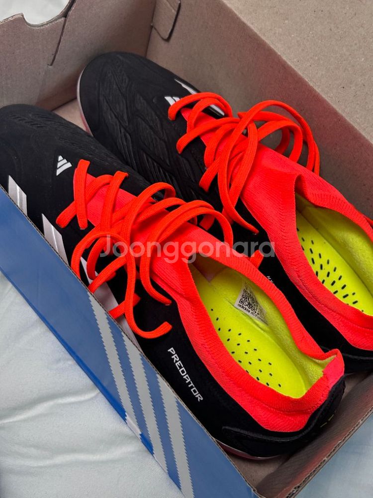 아디다스 PREDATOR PRO MG 축구화 새상품급--0