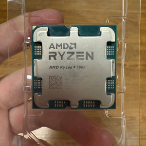 AMD 라이젠 9 7900 CPU 멀티팩 중고