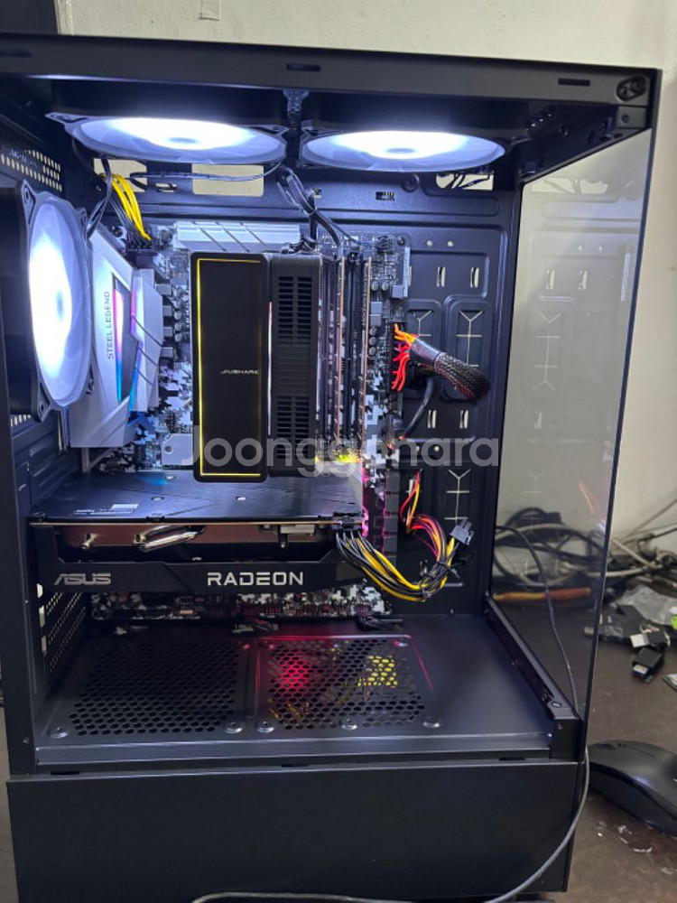 고성능 라이젠7 5700x Radeon RX7600 겜--1