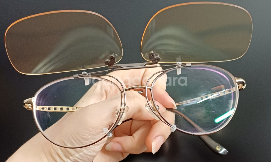 썬가드 탈부착 클립온 블루라이트 차단안경--1