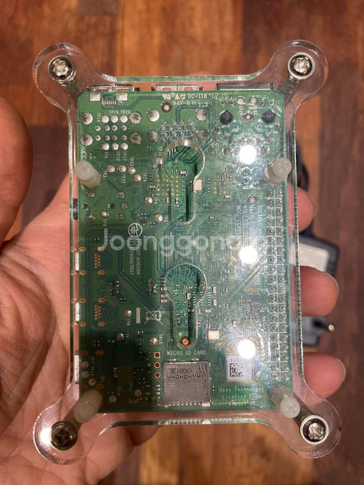 라즈베리파이4 4gb 케이스랑 어댑터 sd32gb--3