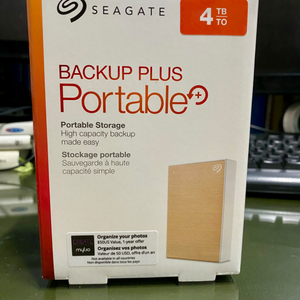 미개봉 새상품 Seagate 정품 4TB 외장하드 금색