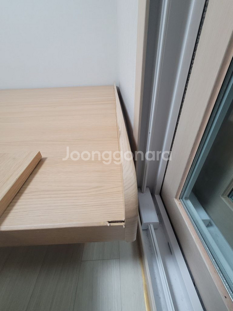 저상형 침대 프레임(협탁 포함)--8