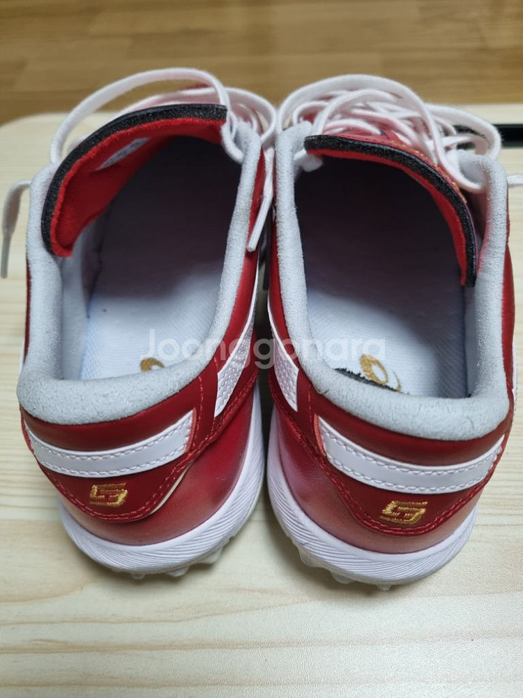 아식스 c3 tf 250판매합니다--4