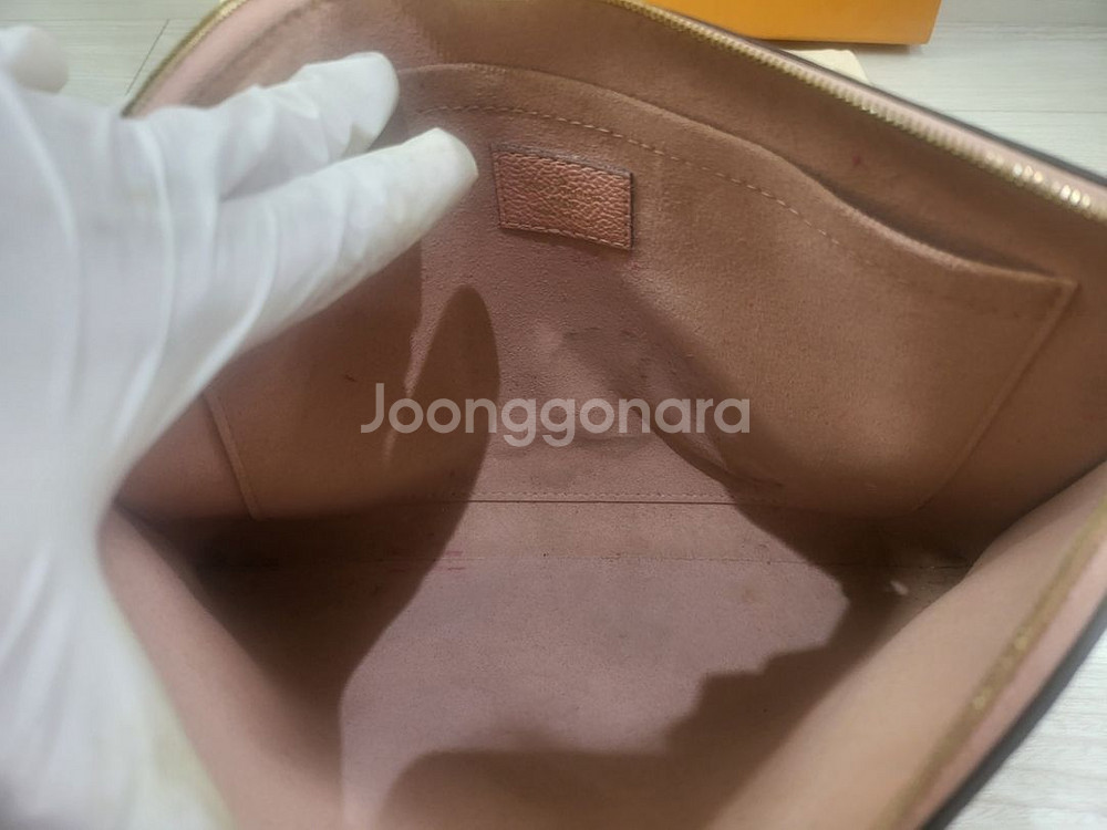 정품 루이비통 데일리 모노그램 파우치 백로즈 파우더--5
