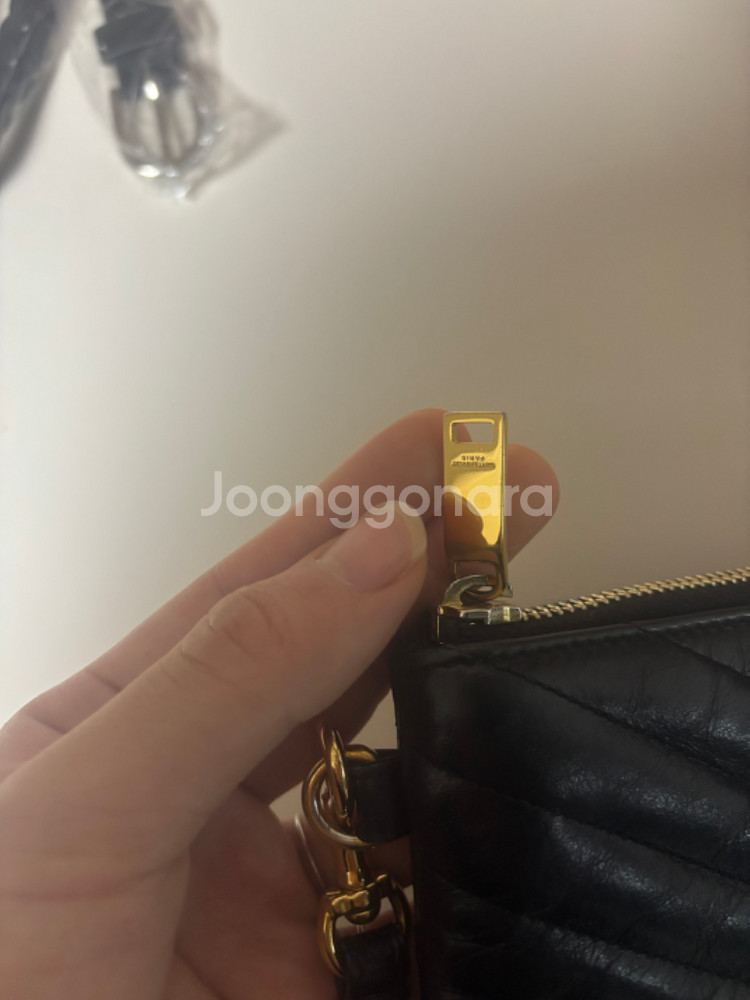입생로랑 클러치 금장 라지 사이즈--2