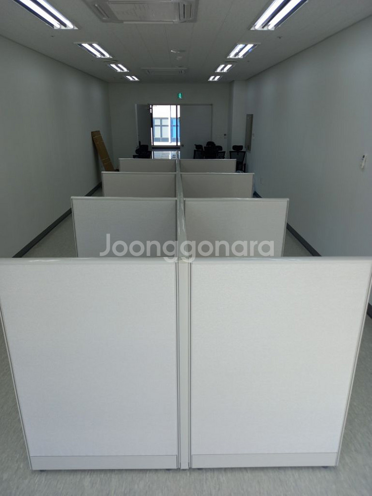 파티션,책상,의자,원탁,철재캐비넷,철재옷장,포밍탁자--1