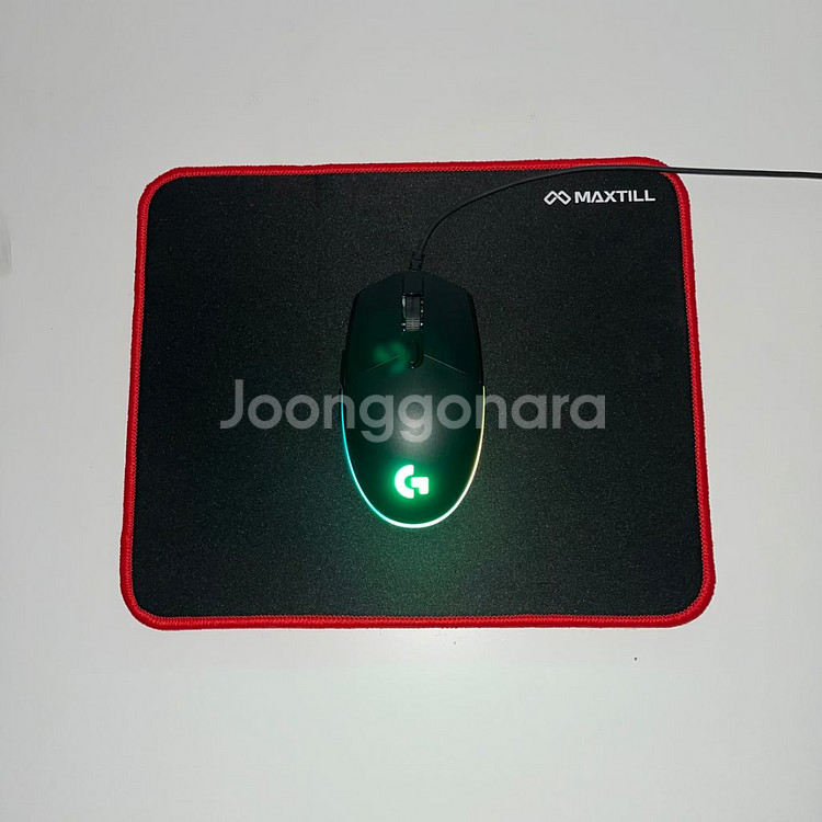 로지텍 g102 마우스패드 세트--1