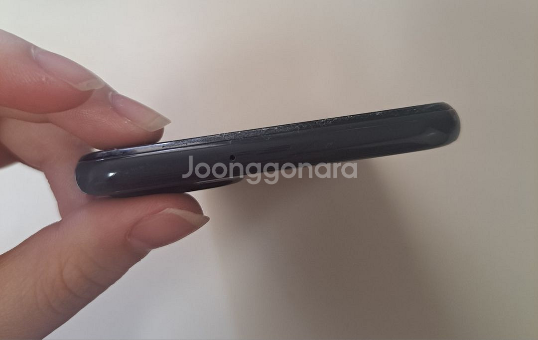 갤럭시 a23 액정 손상폰 팝니다(액정 빼고 이상 무)--2