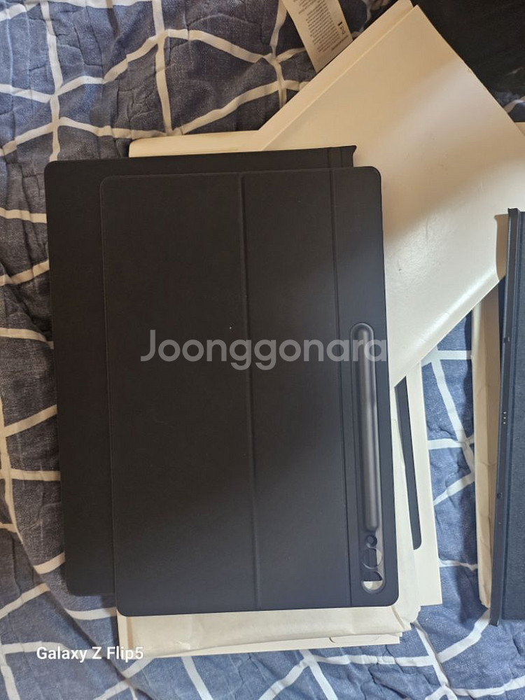 갤럭시탭 s9.s10울트라 정품키보드+일반커버 팝니다--2