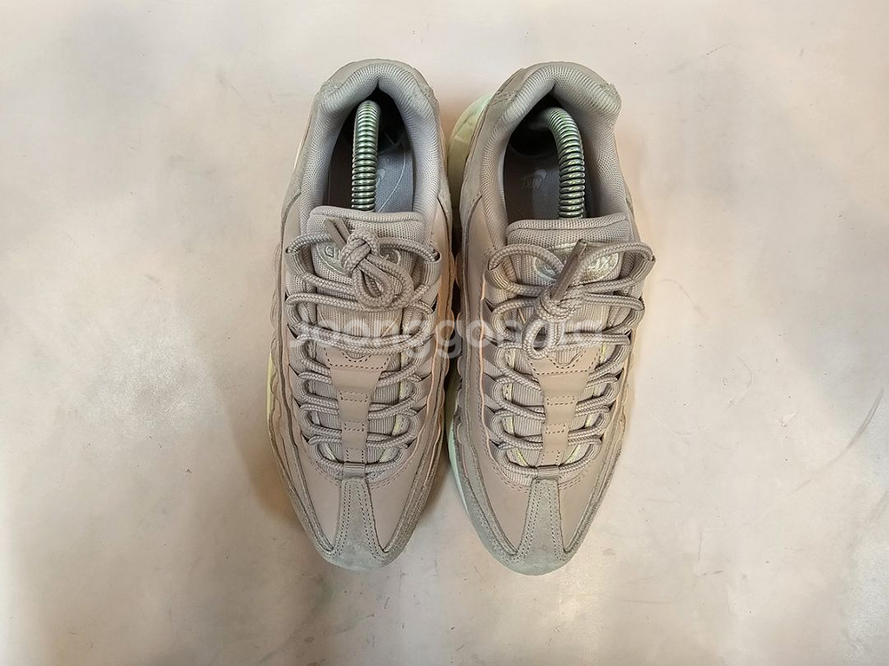 나이키 맥스95 여성 런닝화 운동화 240--2