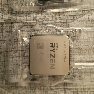 라이젠 5700x cpu 팝니다