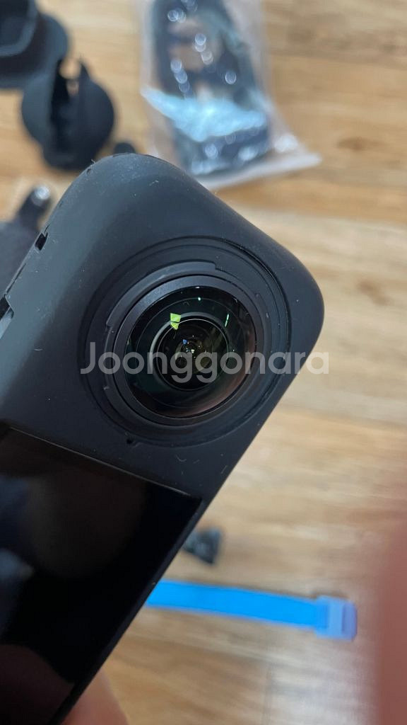 인스타360 x4 팝니다 (블렛타임 셀피스틱+다이브케이--1