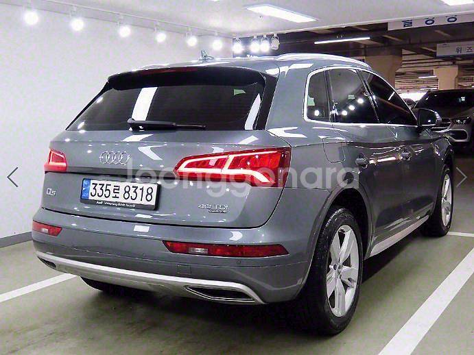@20년식 Q5(2세대) 40 TDI 콰트로 프리미엄--3