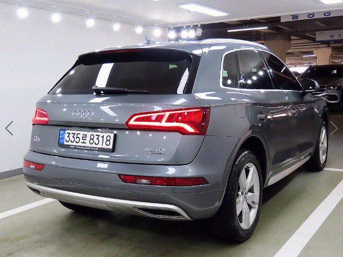 @20년식 Q5(2세대) 40 TDI 콰트로 프리미엄--3
